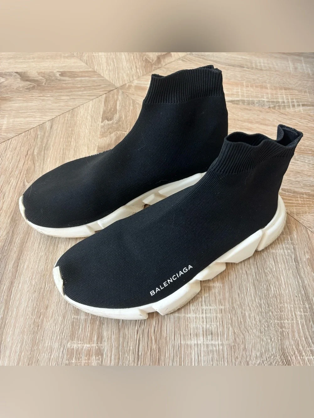 Balenciaga Speed Trainer Sneakers Black/White Size 8.5 Excellent Condition